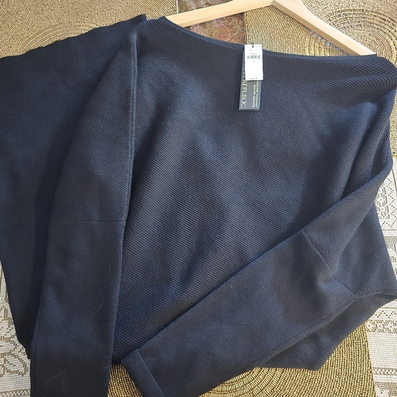 Banana Republic Lenzing Ecovero Sweater Dress Size Small NWT - Picture 3 of 8